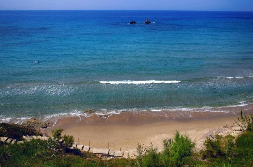 Tetraktys Estate Beachside Υδωρ Ágios Matthaíos Extérieur photo